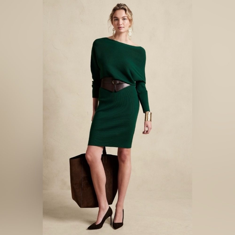 Banana Republic Elegant Green Sweater Dress